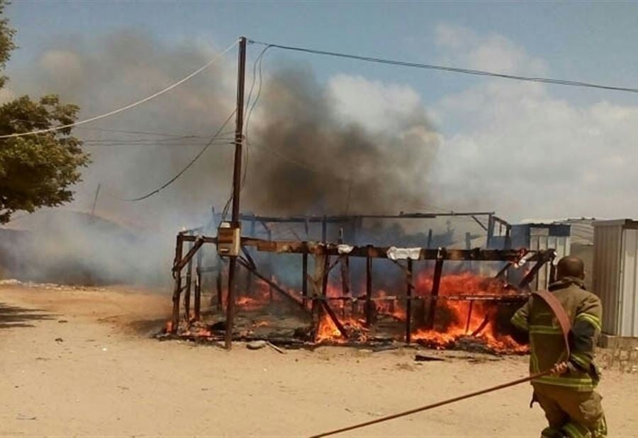 بالصورة: احتراق خيمة للنازحين السوريين
