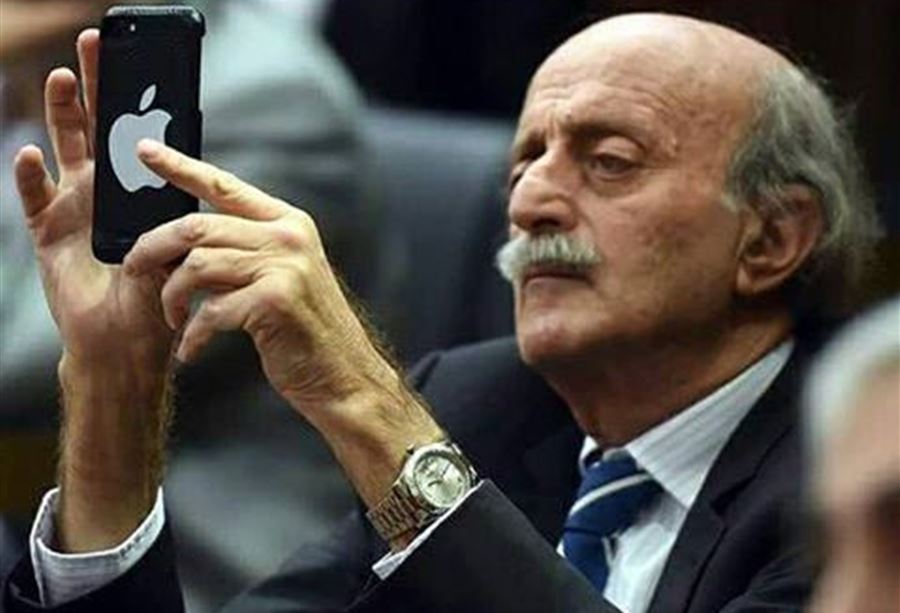 جنبلاط: يبدو ان المطلوب استنساخ وزيرين جدد