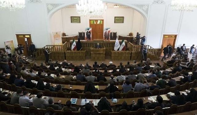 البرلمان الإيراني يلزم الحكومة بالاعتراف بالقدس عاصمة  لفلسطين