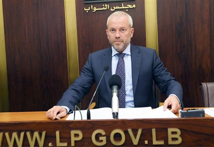 حبشي ينعي "جبل لا ينحني الا صعوداً"