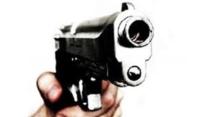 نقل الى مستشفى مصابا بخاصرته عن طريق الخطأ 