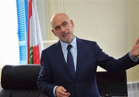 إرجاء زيارة فنيانوس وفرنجية وجنبلاط الى محطة سكك الحديد إرجاء زيارة فنيانوس وفرنجية وجنبلاط الى محطة سكك الحديد