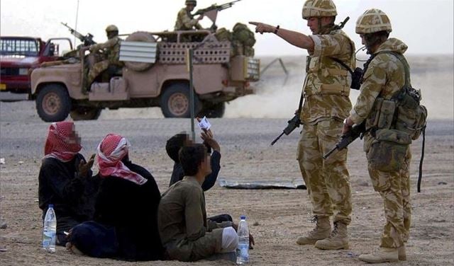 قصة مؤلمة.. جنود بريطانيون أجبروه على الغرق حياً بالعراق 