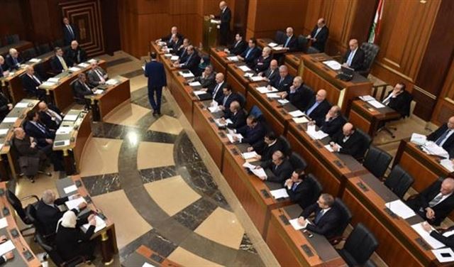 كلّ الصيغ تصبّ في خانة التمديد كلّ الصيغ تصبّ في خانة التمديد