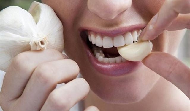 إستعمالات غريبة ومذهلة للثوم!