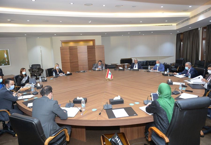 "العنف الأُسري"... إقتراحٌ من لجنة المرأة النيابية 