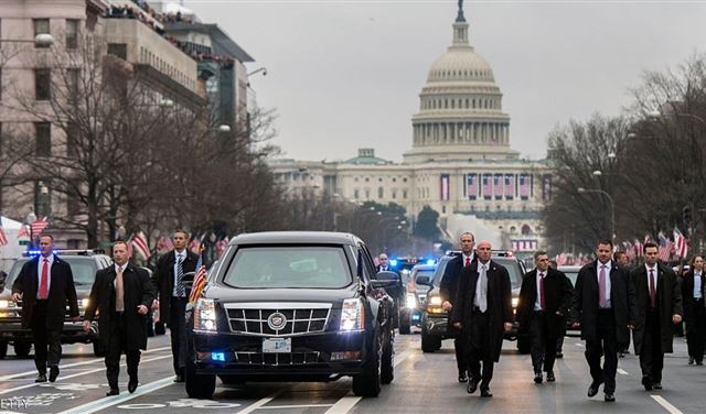 تحقيق أمني بعد رشق موكب ترامب بـ"شيء مجهول"