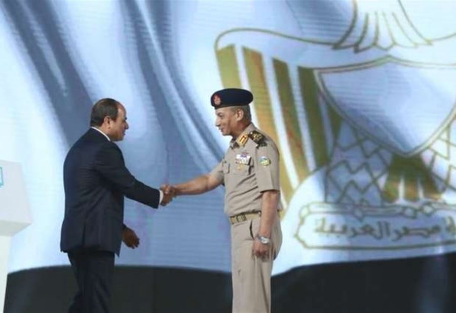 السيسي يرقي وزير الدفاع المصري