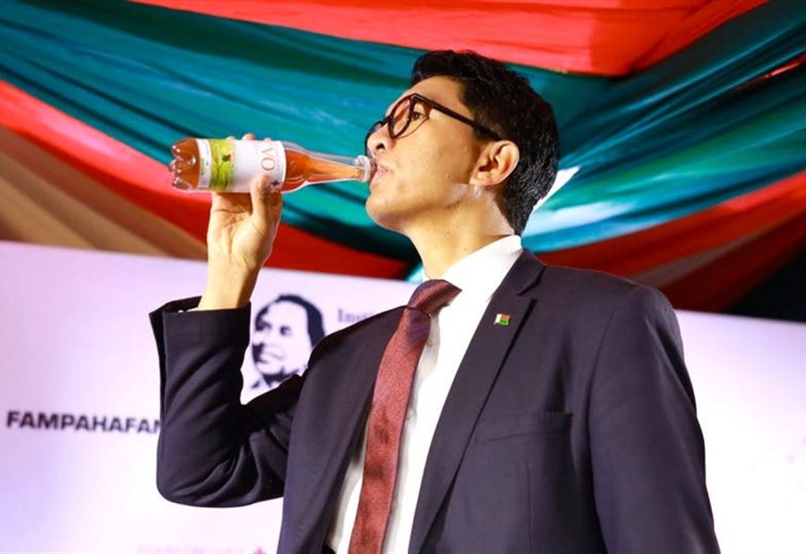 "الشاي المعجزة" لعلاج كورونا