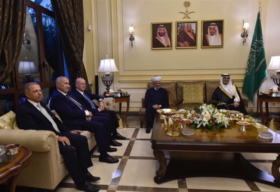 أسباب تغيّب هؤلاء النواب عن لقاء بخاري!