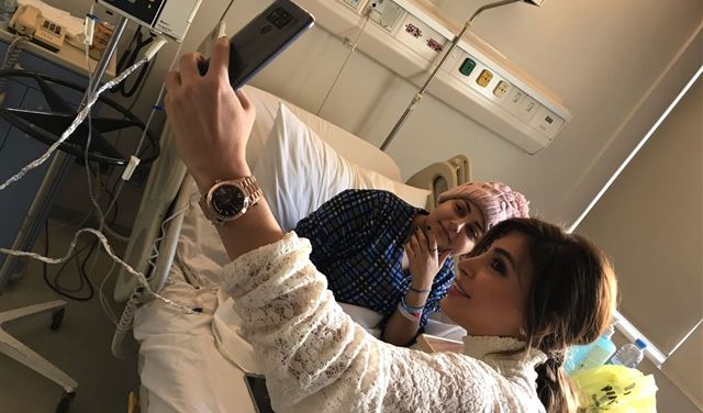 هواوي والفنانة يارا ينشران أجواء ميلاديّة في مركز سرطان الأطفال في لبنان