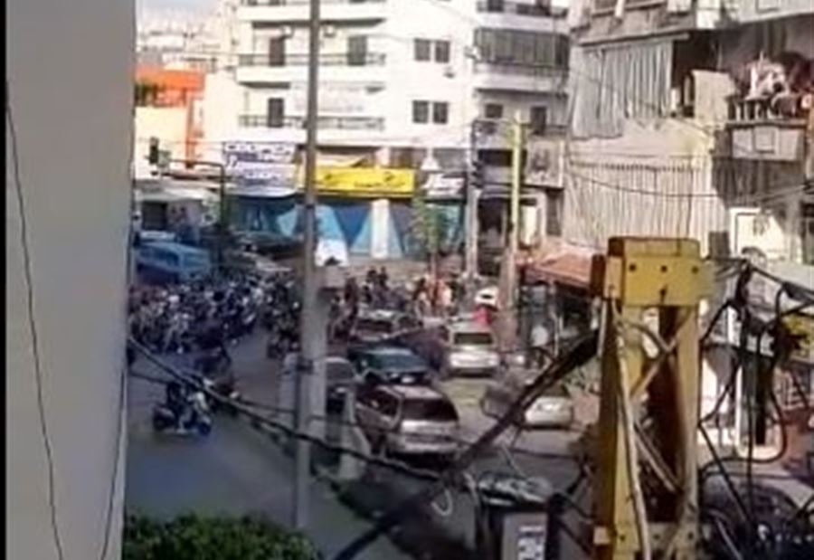 بالفيديو: توتر كبير في عين الرمّانة.. وإطلاق نار