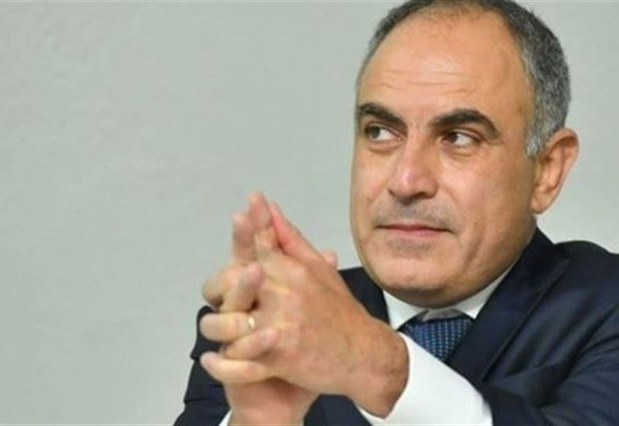 أسود يكشف عن تآمر "المستقيل وبعض الشركاء" على العهد  أسود يكشف عن تآمر "المستقيل وبعض الشركاء" على العهد