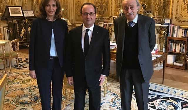 ماذا حصل في لقاء هولاند وجنبلاط؟!