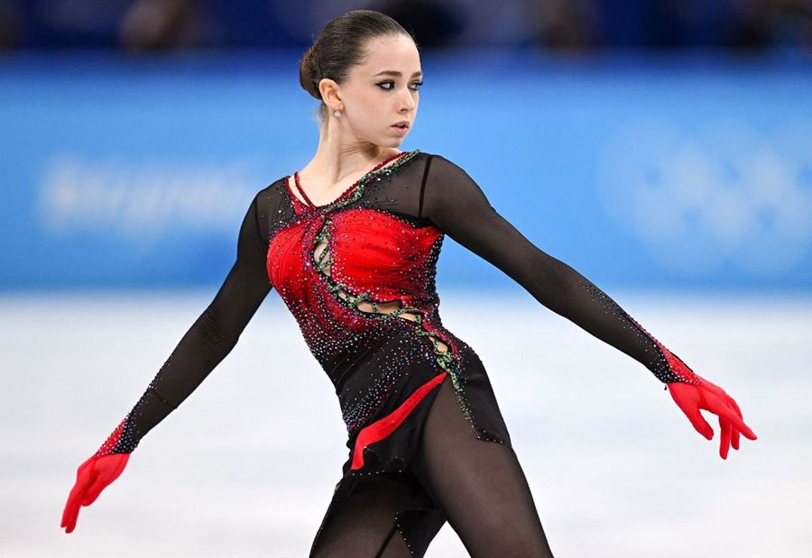 إيقاف متزلجة روسية وتجريدها من ميداليتها الذهبية! إيقاف متزلجة روسية وتجريدها من ميداليتها الذهبية!