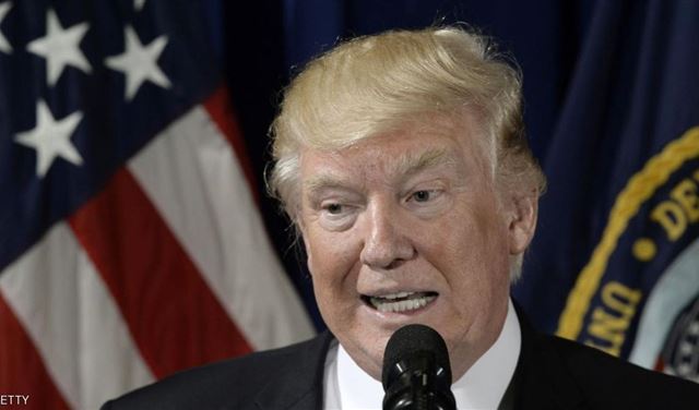 ترامب يعتزم إعادة التفاوض مع كندا والمكسيك