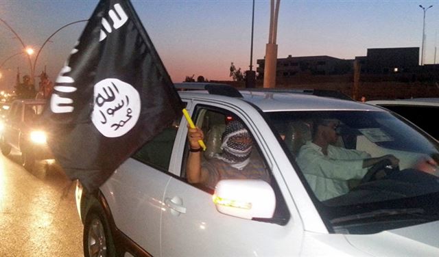 كشف أسلحة لـ"داعش" مدفونة بين العراق والأردن
