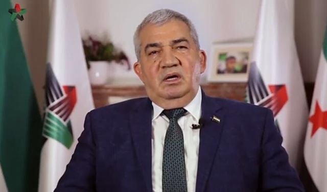 رئيس الائتلاف السوري يستقيل من منصبه.. لهذا السبب