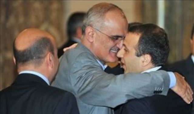 بعدما وصفه بـ"أعجوبة البلد".. باسيل يرد على حسن خليل بعدما وصفه بـ"أعجوبة البلد".. باسيل يرد على حسن خليل