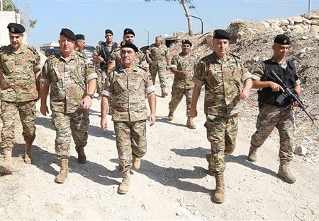 ملاك تفقد قيادة منطقة الجنوب العسكرية ولواء المشاة الأول في صيدا
