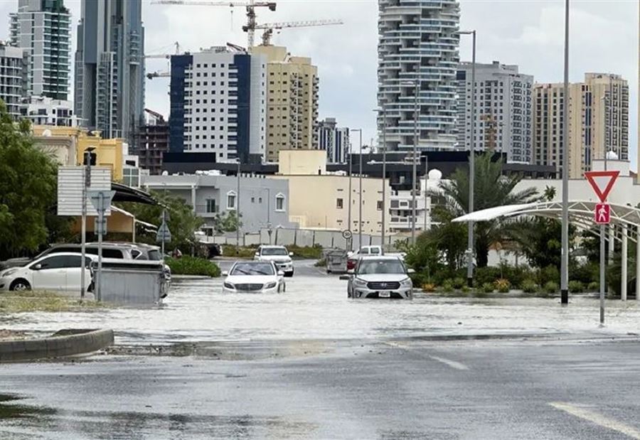 لليوم الثالث... اضطرابات في السفر بالإمارات بسبب الأمطار  لليوم الثالث... اضطرابات في السفر بالإمارات بسبب الأمطار