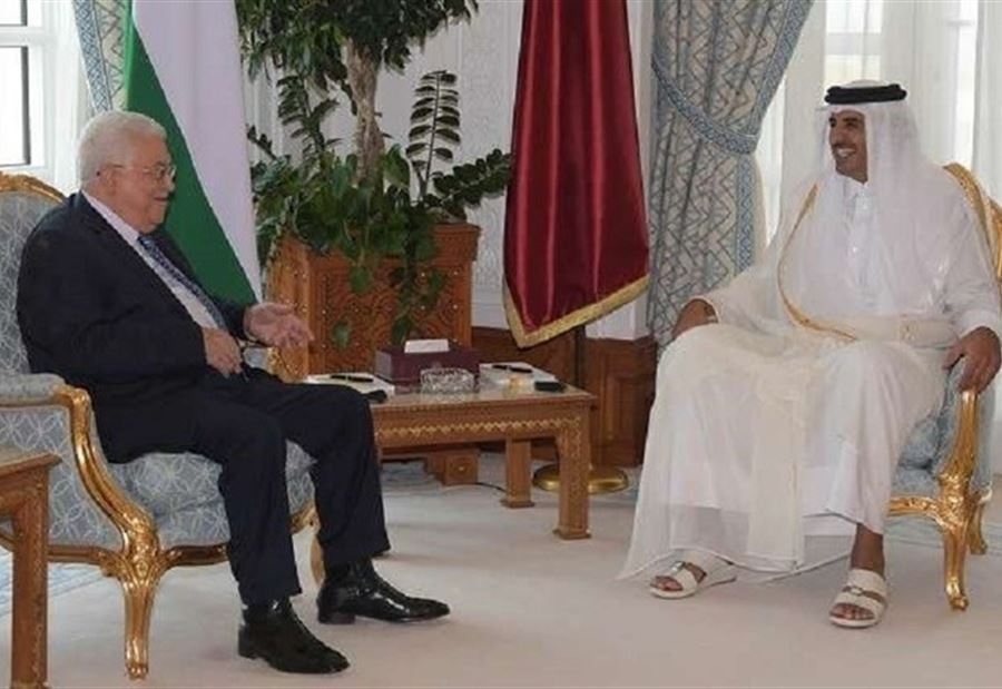 أمير قطر يجتمع مع الرئيس الفلسطيني