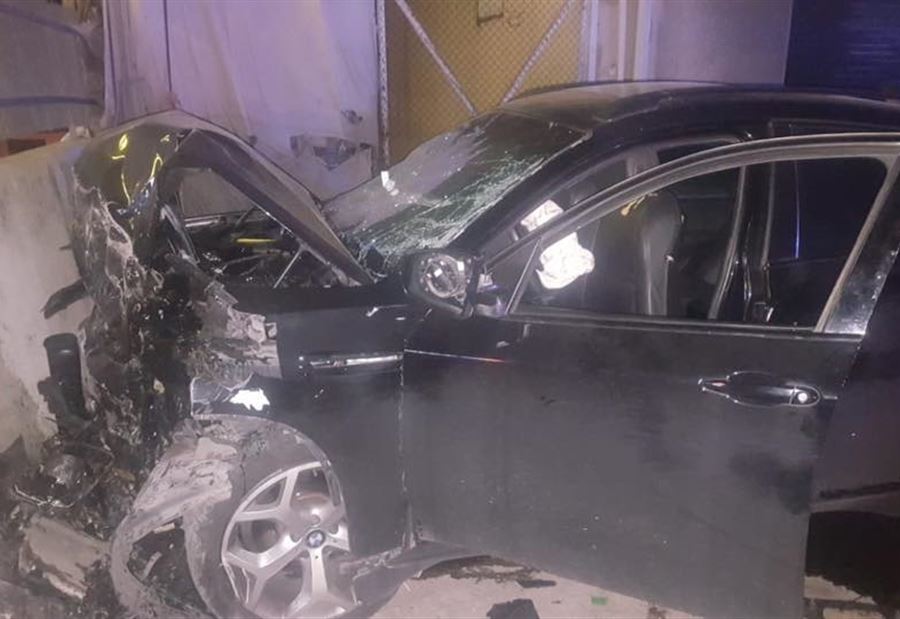 بالصور.. جرحى في حادث سير على اوتوستراد ذوق مكايل