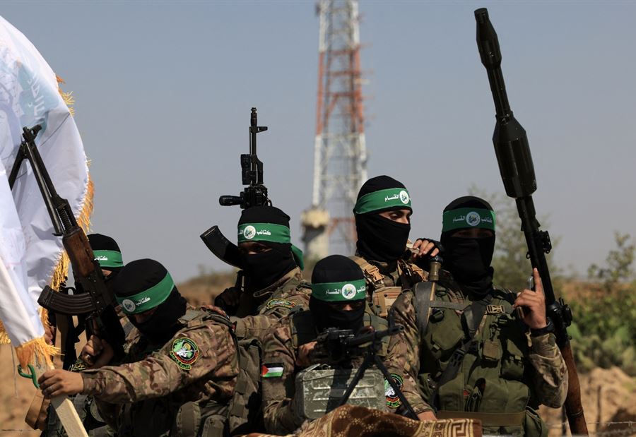 "بعبوة شواظ وقذيفة "الياسين 105".... القسام تستهدف ناقلة جند إسرائيلية (فيديو)