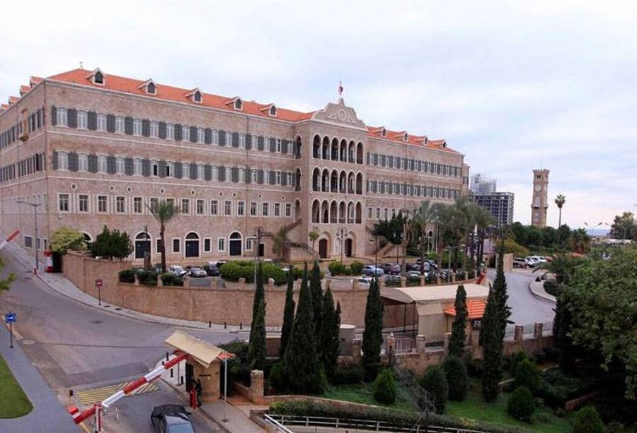 "وشاية" بوزراء شيعة