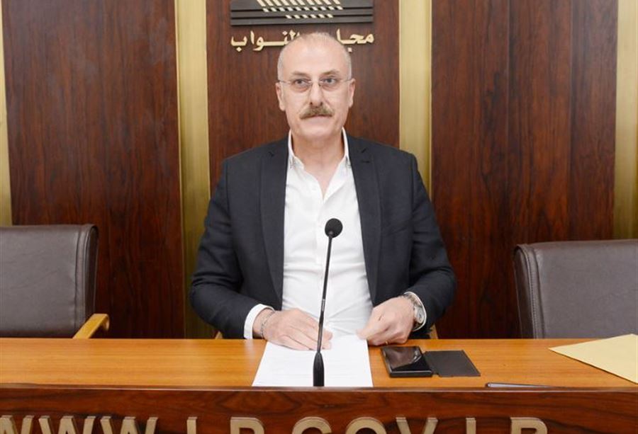 عبدالله: قرار فتح قنوات مع حزب الله وطني