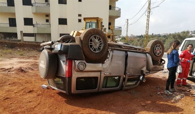 جرحى في حادث سير على طريق بطرام جرحى في حادث سير على طريق بطرام