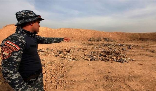 مقبرة جماعية لنساء عذبهن داعش غرب الموصل