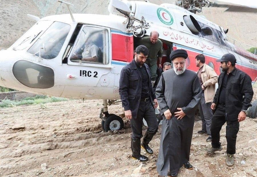 "هبوطٌ صعب"... مروحية الرئيس الإيراني تتعرض لحادث!