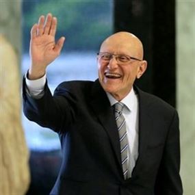 سلام عاد الى بيروت آتيا من لندن