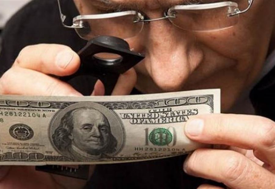 الدولار عند أعلى مستوى في 3 أشهر  