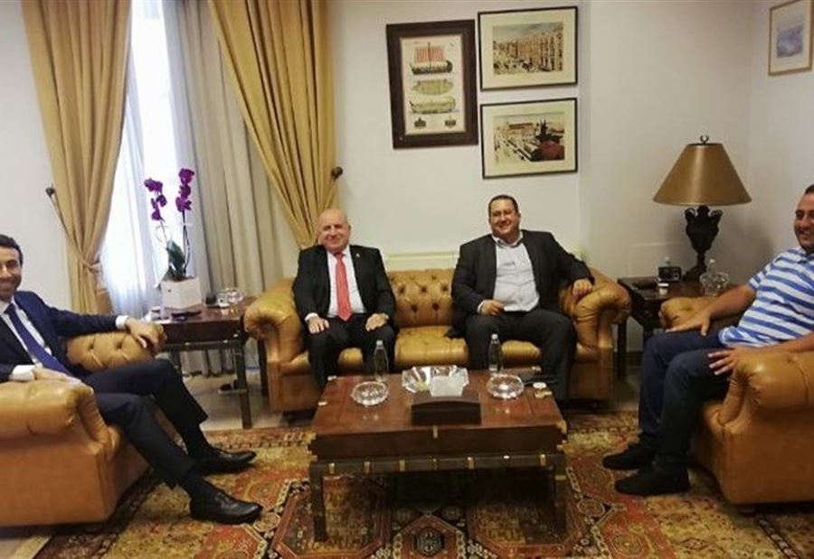 شبيب عرض مع حيدر سبل النهوض برياضة كرة القدم
