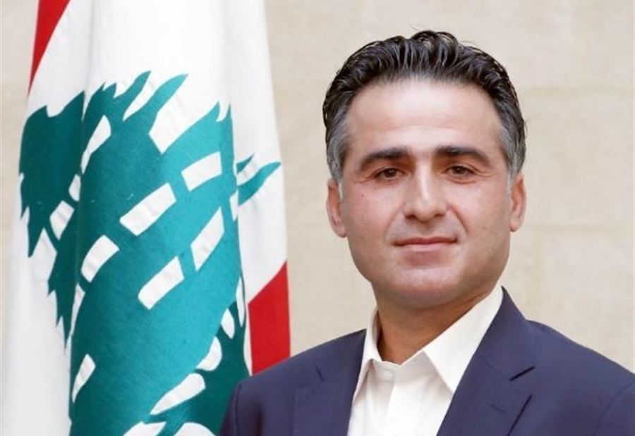 بيانٌ من وزير الأشغال حول "الإهراءات في مرفأ بيروت"!