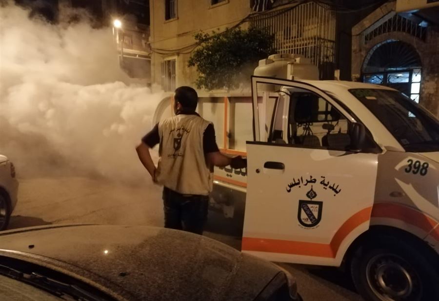 "النمنوم" يجتاح الفيحاء وجهاز المكافحة يباشر رش المبيدات