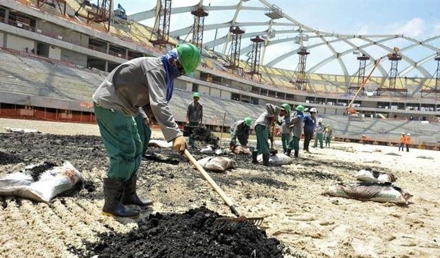قطر ترحل 9 آلاف شخص