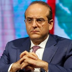 وزير الاقتصاد موضحا: لم نتعدَّ الخط الأحمر بعد
