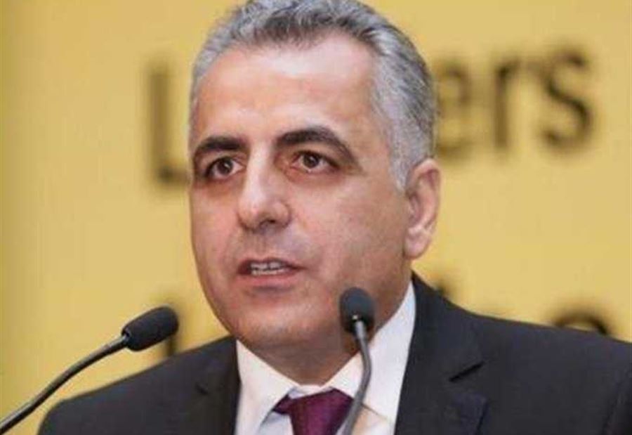 مذكرة لكركي بشأن تأمين مناوبة بين المستخدمين