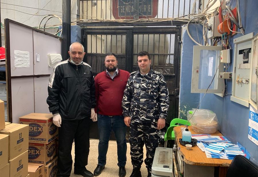 مُساعدات من نقابة المحامين الى سجن بعلبك 