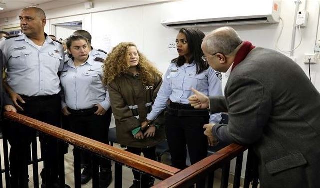 إسرائيل تحاكم عهد التميمي في جلسات مغلقة إسرائيل تحاكم عهد التميمي في جلسات مغلقة
