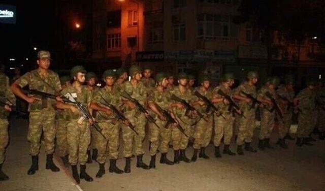 سائح بريطاني يكشف كيف اقتحم الجنود غرفته بحثا عن أردوغان سائح بريطاني يكشف كيف اقتحم الجنود غرفته بحثا عن أردوغان