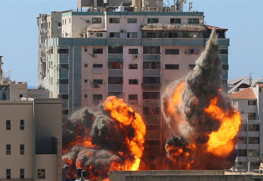 ردود فعل غاضبة بعد قصف إسرائيل برج "الجلاء"