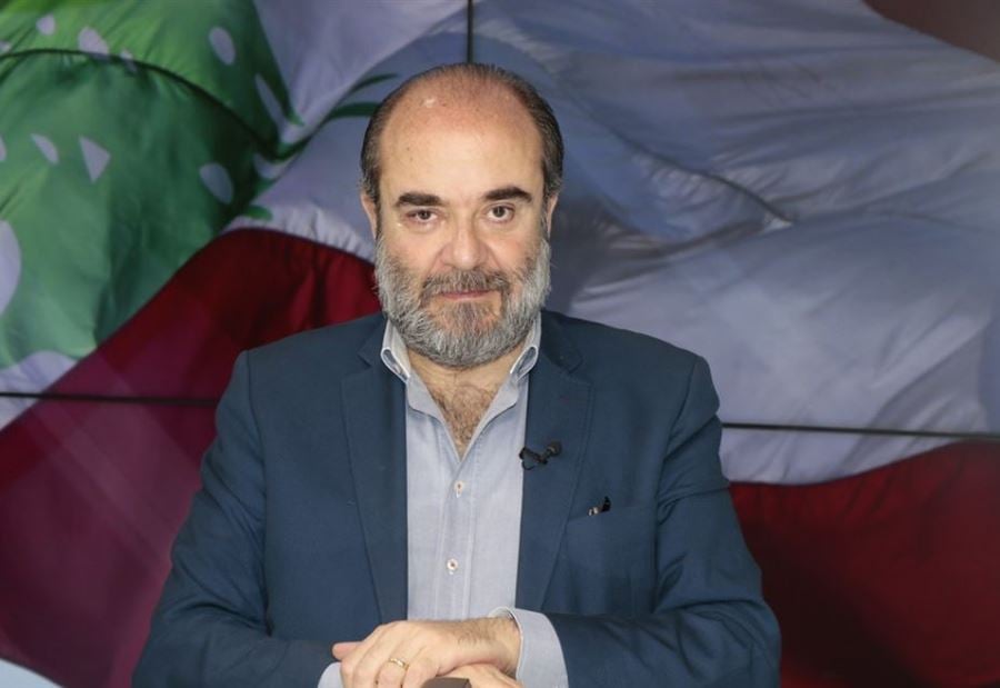 عقيص: "هستيريا" قمع الحريات والتآمر على موقع الرئاسة
