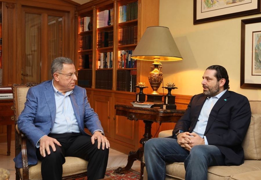 السنيورة مقابل الضغوط الاقتصادية السنيورة مقابل الضغوط الاقتصادية