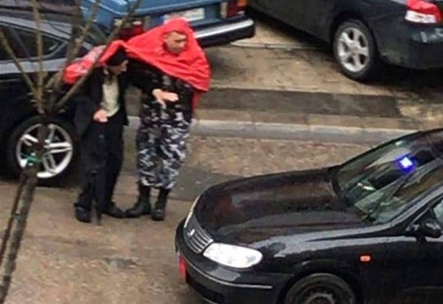 بالصور: "طلّعو بالتاكسي عحسابو"