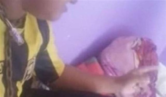القبض على مقيد ولده بالسلاسل في جازان