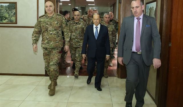بالصور: الرئيس عون يزور قيادة الجيش في اليرزة